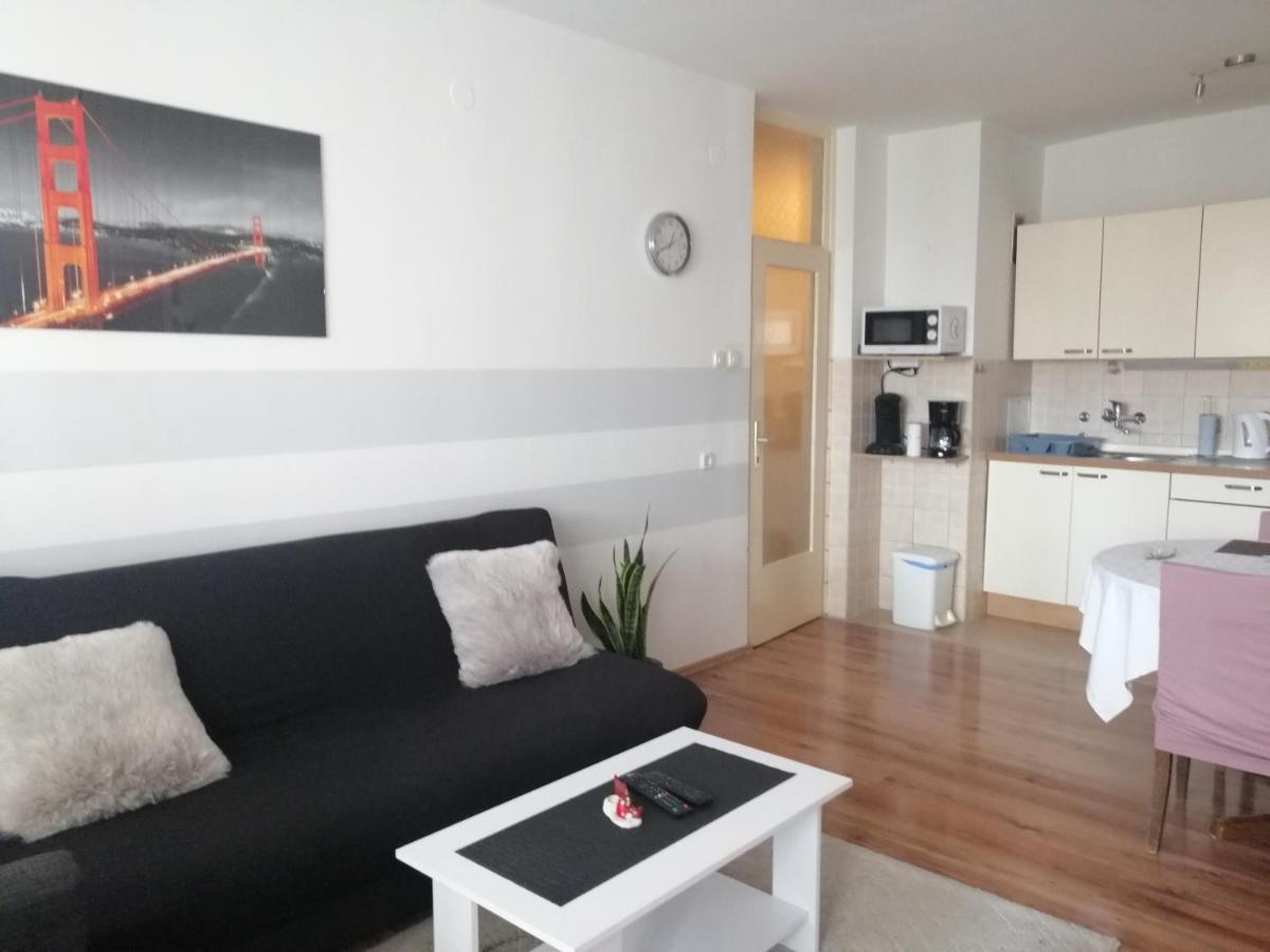 Apartamento Apartman Dea Rijeka Exterior foto